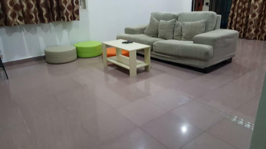 The Garden Vacation Home Лумут Экстерьер фото